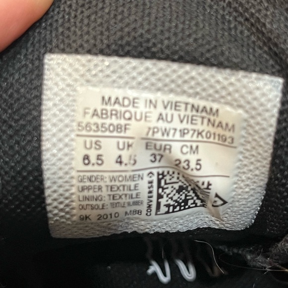 Women’s Converse Chuck Taylor Low Top Sneakers - Picture 7 of 7